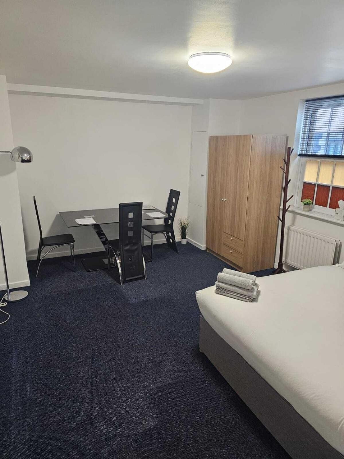 Queens Place - Rooms Hove Buitenkant foto